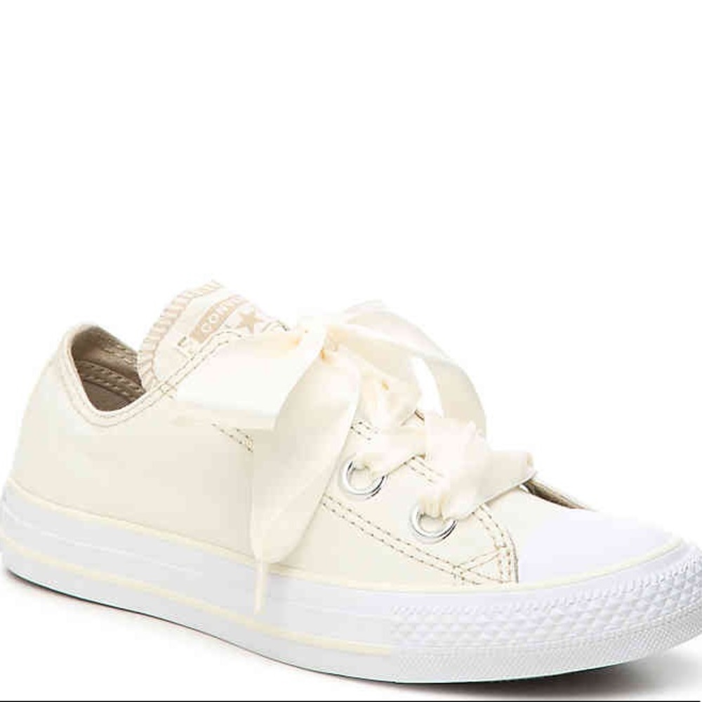 Cream ribbon tied converse